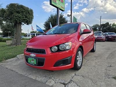 2015 Chevrolet Sonic LT Auto   - Photo 2 - Garland, TX 75042