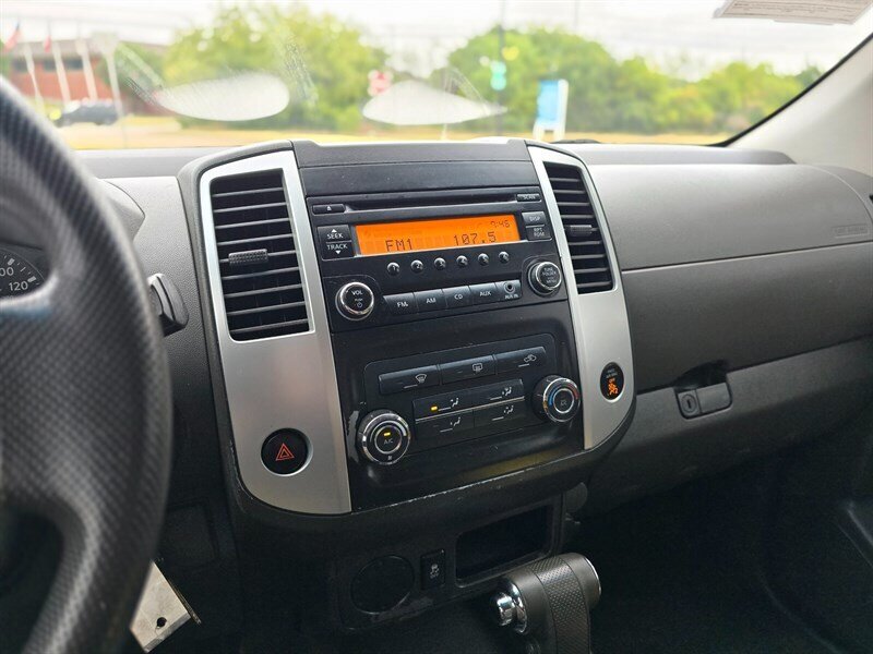 2014 Nissan Xterra X - Photo 17 - Garland, TX 75042