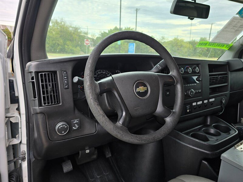 2013 Chevrolet Express 2500 - Photo 13 - Garland, TX 75042