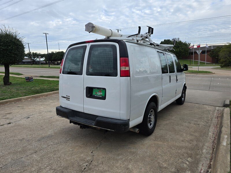 2013 Chevrolet Express 2500 - Photo 9 - Garland, TX 75042