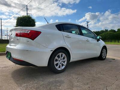 2017 Kia Rio LX   - Photo 8 - Garland, TX 75042