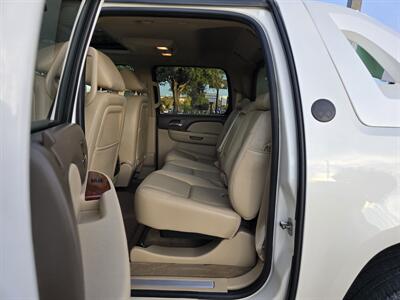 2013 Chevrolet Avalanche LTZ Black Diamond   - Photo 18 - Garland, TX 75042