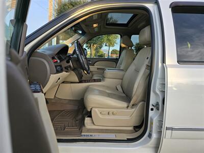 2013 Chevrolet Avalanche LTZ Black Diamond   - Photo 17 - Garland, TX 75042