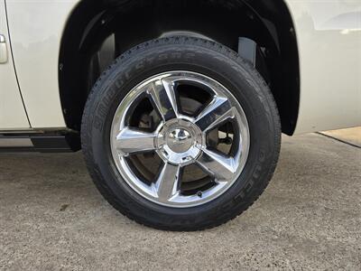 2013 Chevrolet Avalanche LTZ Black Diamond   - Photo 5 - Garland, TX 75042