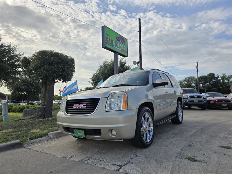 2013 GMC Light Duty Yukon SLT - Photo 1 - Garland, TX 75042