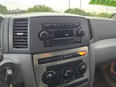 2005 Jeep Grand Cherokee Laredo   - Photo 18 - Garland, TX 75042