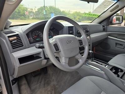2005 Jeep Grand Cherokee Laredo   - Photo 13 - Garland, TX 75042