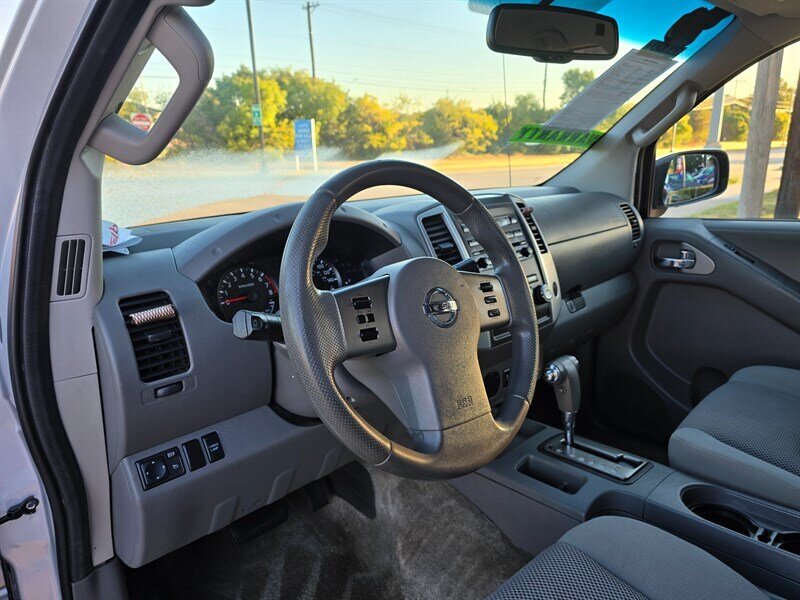 2012 Nissan Frontier SV V6 - Photo 15 - Garland, TX 75042