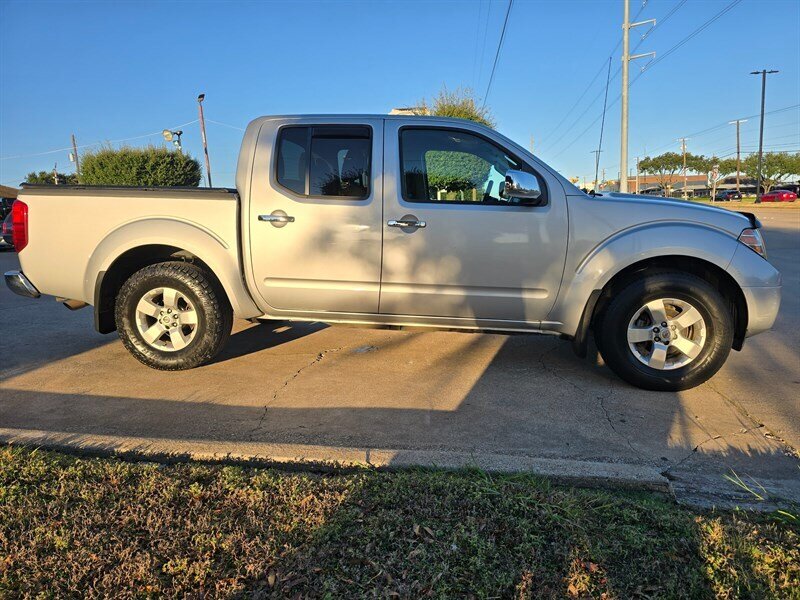 2012 Nissan Frontier SV V6 - Photo 10 - Garland, TX 75042