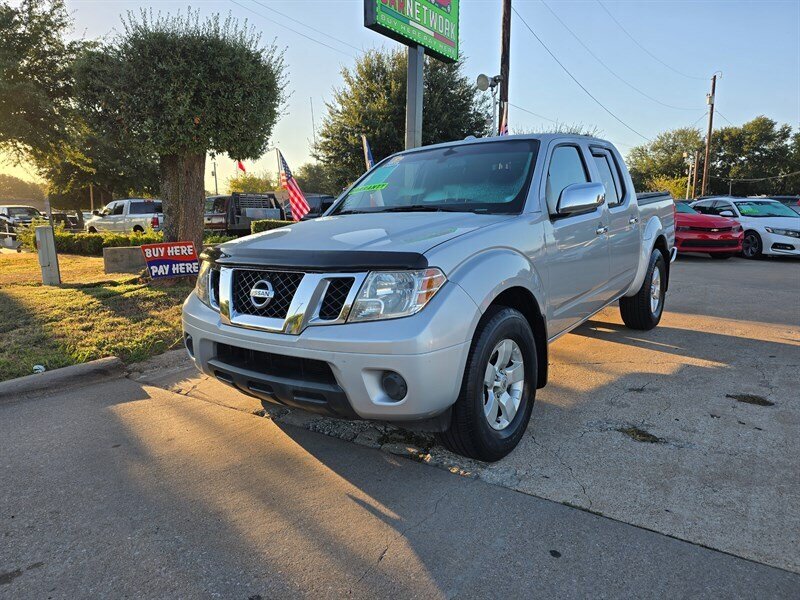 2012 Nissan Frontier SV V6 - Photo 2 - Garland, TX 75042