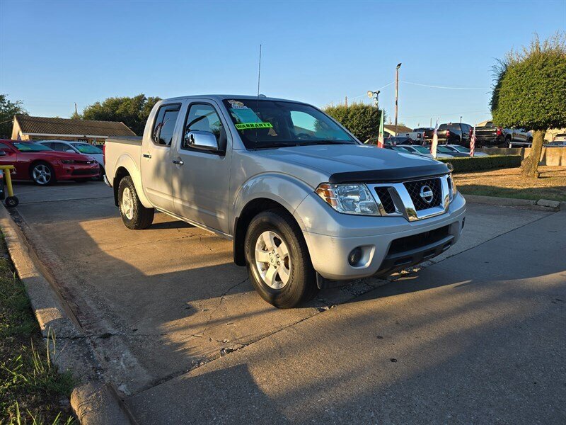 2012 Nissan Frontier SV V6 - Photo 11 - Garland, TX 75042