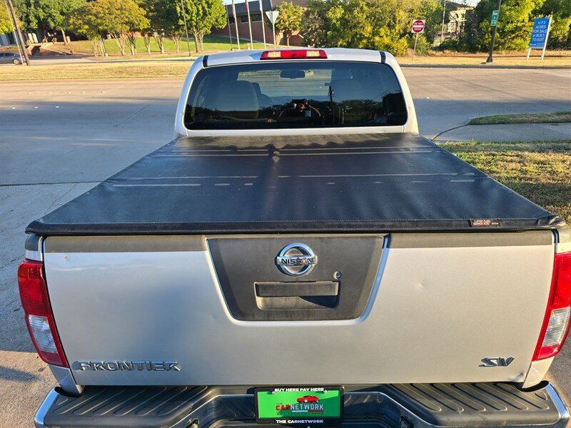 2012 Nissan Frontier SV V6 - Photo 8 - Garland, TX 75042