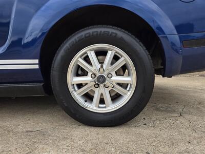 2007 Ford Mustang   - Photo 5 - Garland, TX 75042