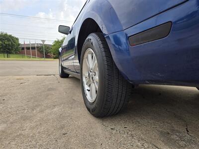 2007 Ford Mustang   - Photo 6 - Garland, TX 75042