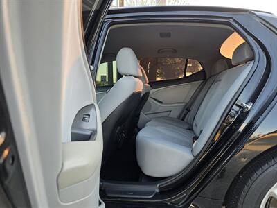 2012 Kia Optima LX   - Photo 14 - Garland, TX 75042