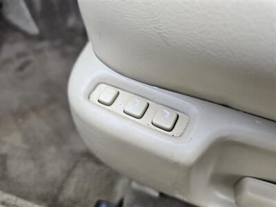 2003 Toyota Avalon XL   - Photo 15 - Garland, TX 75042