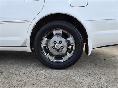2003 Toyota Avalon XL   - Photo 4 - Garland, TX 75042