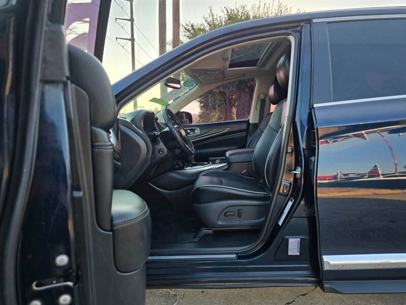 2018 INFINITI QX60 - Photo 15 - Garland, TX 75042