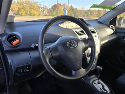 2007 Toyota Yaris   - Photo 13 - Garland, TX 75042