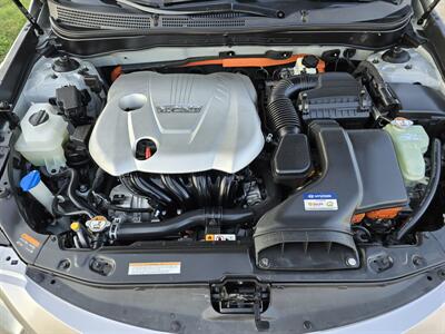 2015 Hyundai SONATA Hybrid Limited   - Photo 14 - Garland, TX 75042