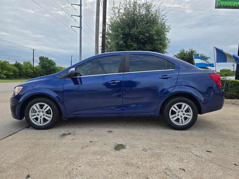 2014 Chevrolet Sonic LT Auto - Photo 3 - Garland, TX 75042