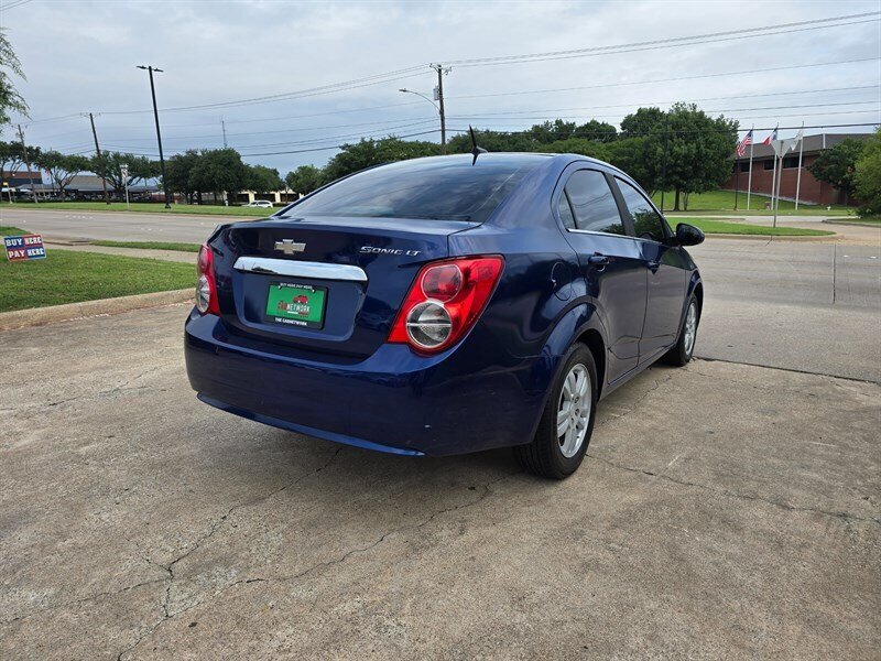 2014 Chevrolet Sonic LT Auto - Photo 9 - Garland, TX 75042