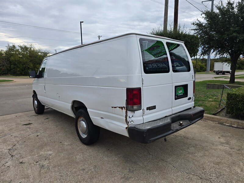2003 Ford E-Series Van E-350 SD - Photo 6 - Garland, TX 75042