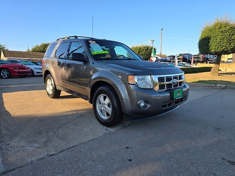 2012 Ford Escape XLT - Photo 12 - Garland, TX 75042