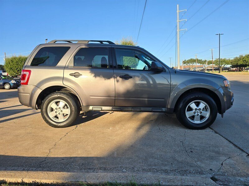 2012 Ford Escape XLT - Photo 11 - Garland, TX 75042