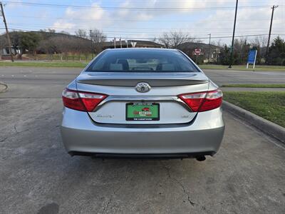 2016 Toyota Camry SE   - Photo 7 - Garland, TX 75042