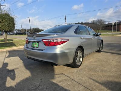 2016 Toyota Camry SE   - Photo 9 - Garland, TX 75042