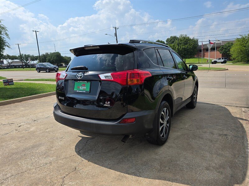 2013 Toyota RAV4 LE - Photo 9 - Garland, TX 75042