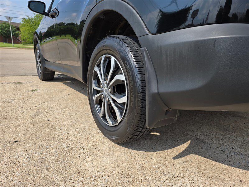 2013 Toyota RAV4 LE - Photo 5 - Garland, TX 75042