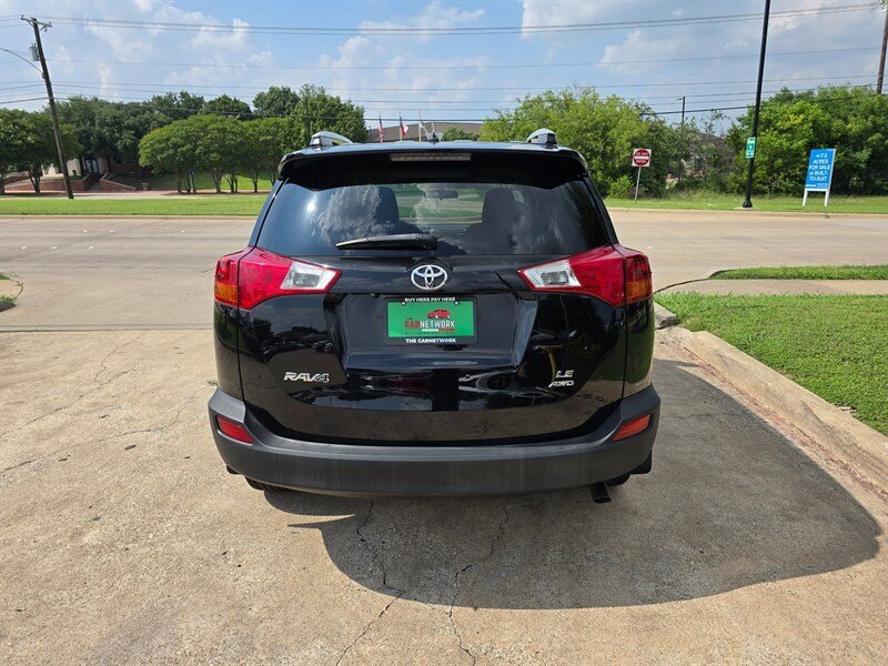2013 Toyota RAV4 LE - Photo 7 - Garland, TX 75042