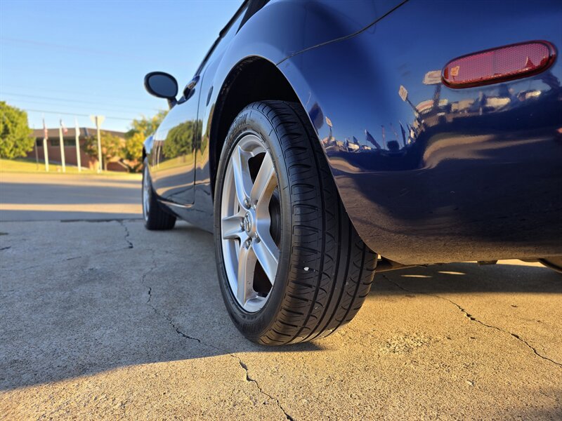 2007 Mazda MX-5 Miata Sport   - Photo 7 - Garland, TX 75042