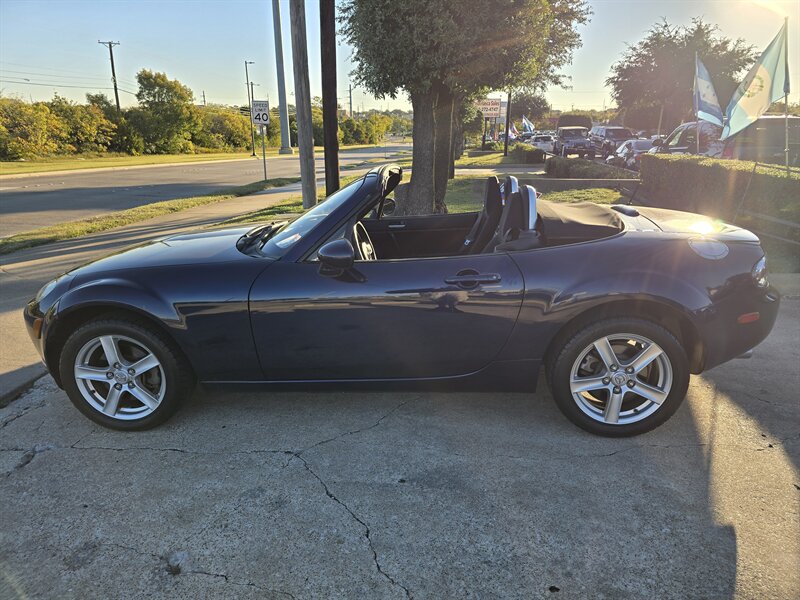 2007 Mazda MX-5 Miata Sport   - Photo 5 - Garland, TX 75042