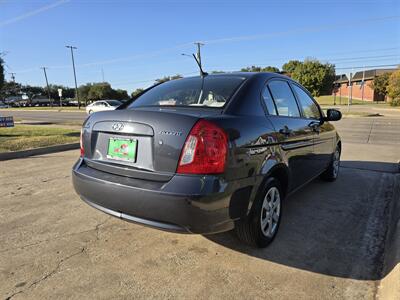 2010 Hyundai ACCENT GLS - Photo 8 - Garland, TX 75042