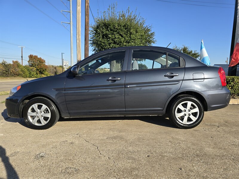 2010 Hyundai ACCENT GLS - Photo 3 - Garland, TX 75042