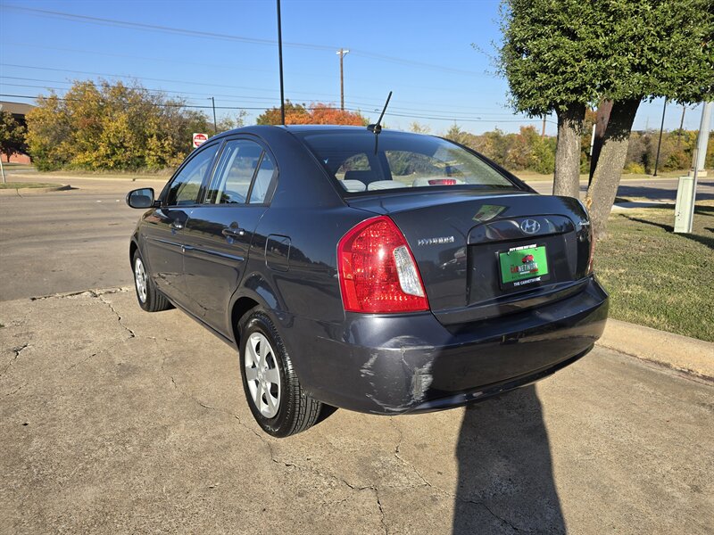 2010 Hyundai ACCENT GLS - Photo 6 - Garland, TX 75042
