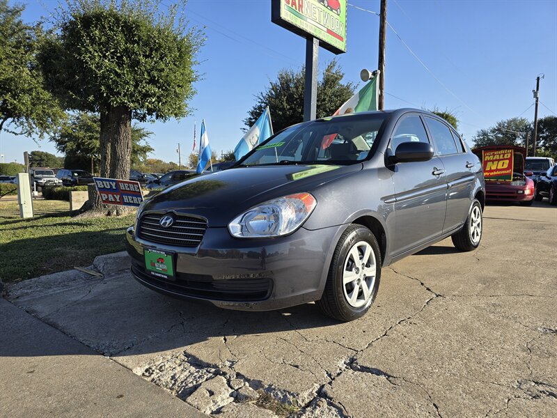 2010 Hyundai ACCENT GLS - Photo 2 - Garland, TX 75042