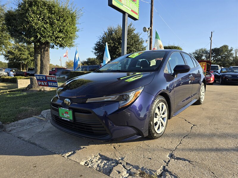 2024 Toyota Corolla LE - Photo 2 - Garland, TX 75042