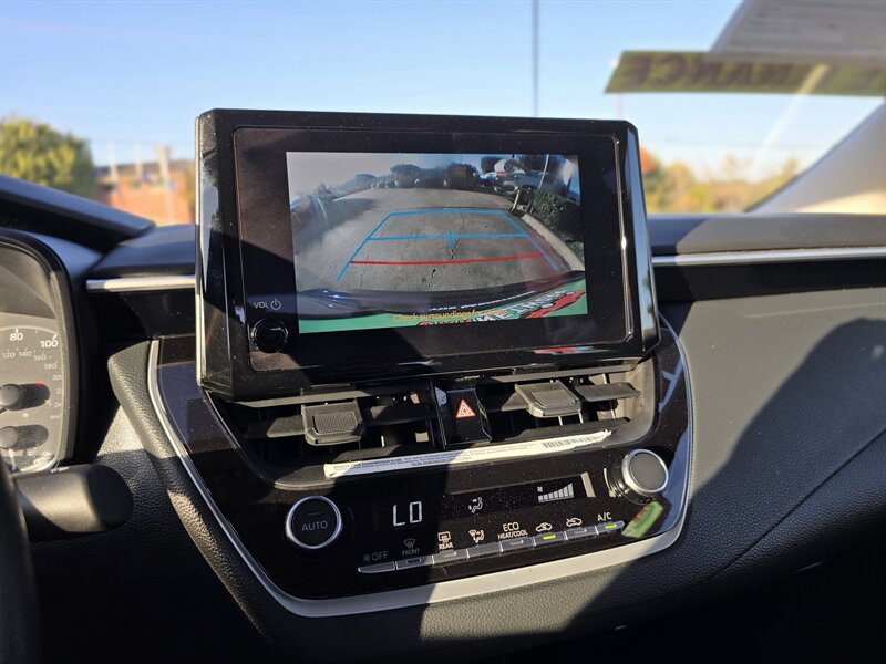 2024 Toyota Corolla LE - Photo 20 - Garland, TX 75042