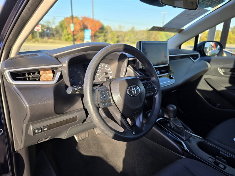 2024 Toyota Corolla LE - Photo 13 - Garland, TX 75042