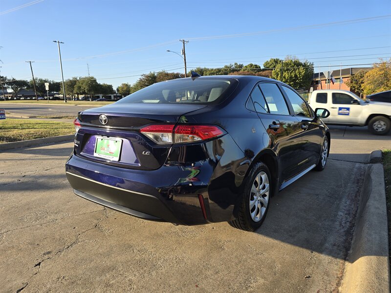 2024 Toyota Corolla LE - Photo 8 - Garland, TX 75042