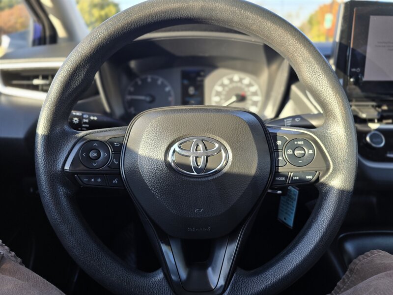 2024 Toyota Corolla LE - Photo 17 - Garland, TX 75042