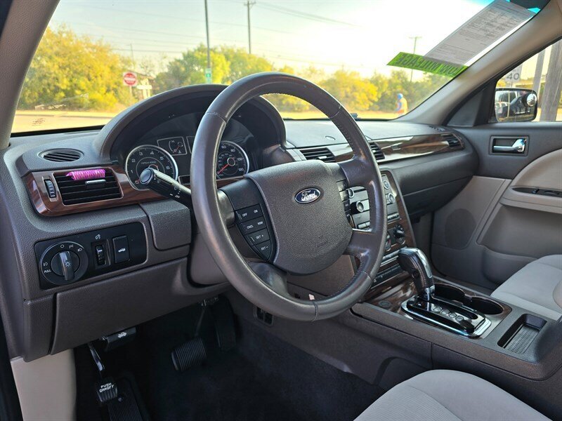 2008 Ford Taurus SEL - Photo 15 - Garland, TX 75042