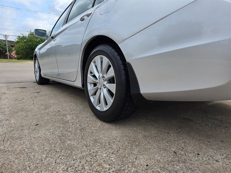 2014 Honda Accord EX-L - Photo 5 - Garland, TX 75042