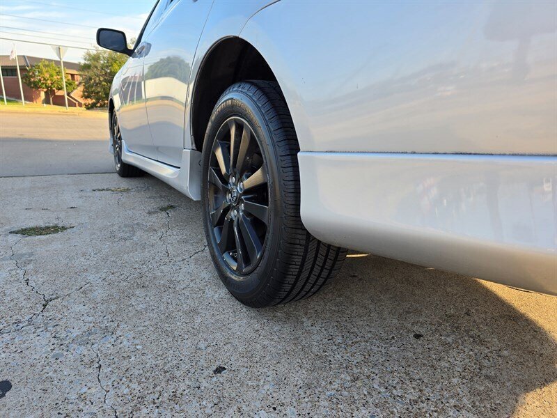 2009 Toyota Corolla S - Photo 5 - Garland, TX 75042