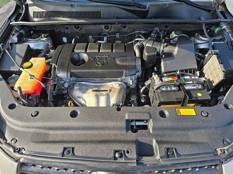 2012 Toyota RAV4 - Photo 14 - Garland, TX 75042