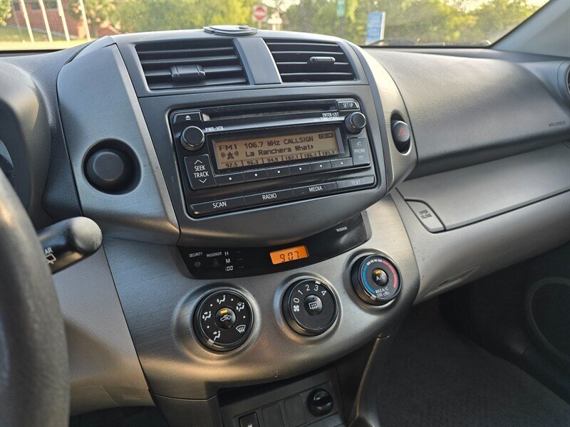 2012 Toyota RAV4 - Photo 19 - Garland, TX 75042